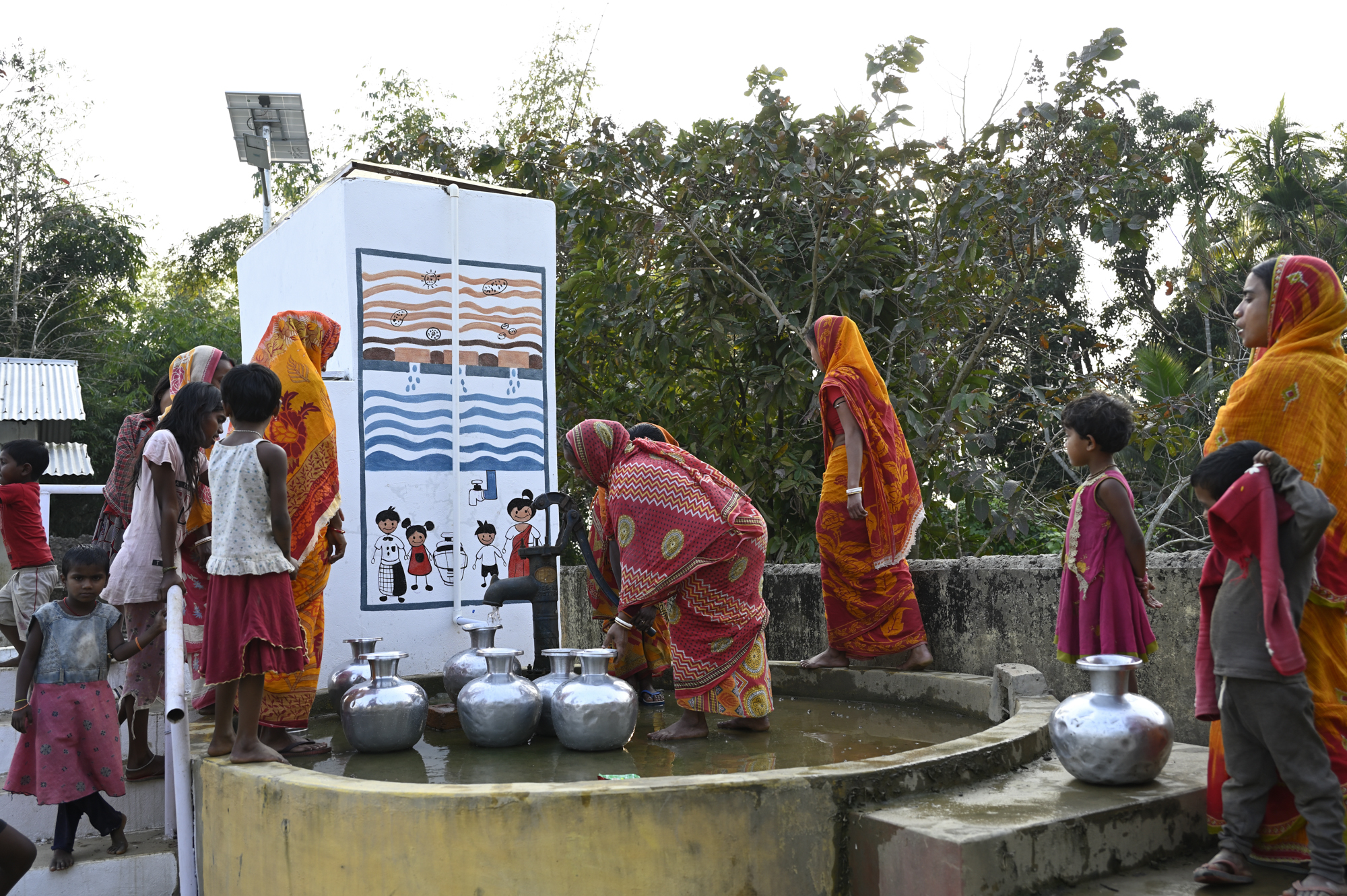 Community using terra filter to collect water